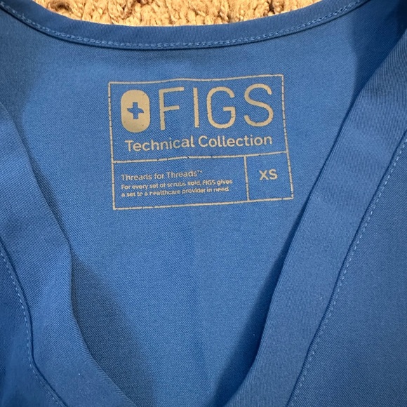 Figs Royal Blue Scrub Top - Picture 2 of 2
